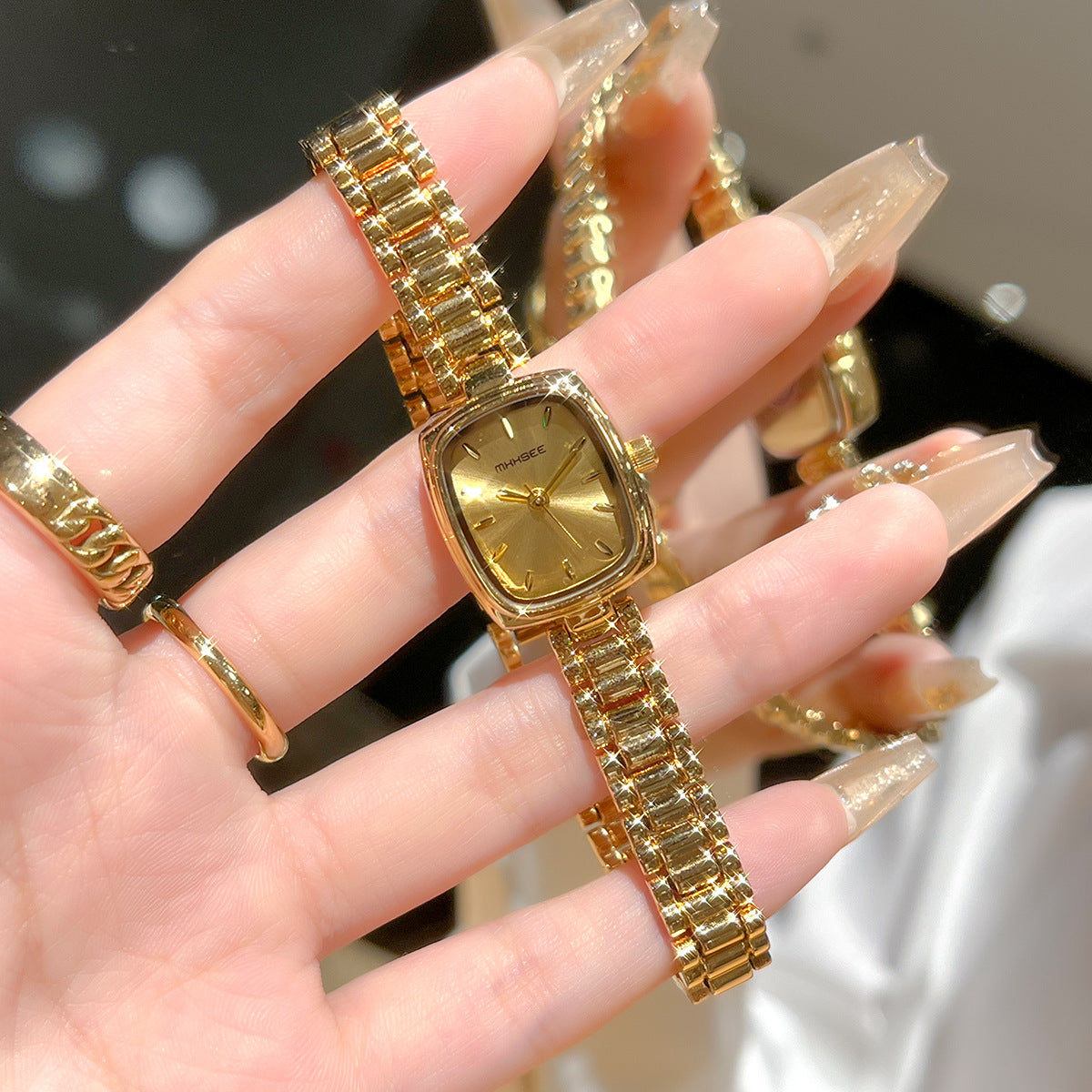 【50% OFF】【MXXSEE】⌚️Ceas mic din aur cu quartz de lux usor